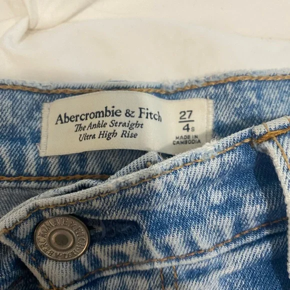 Ultra high rise ankle straight jeans - Picture 3 of 4